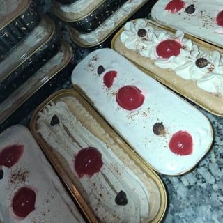 Tres Leches Porcion